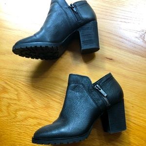 Lucky Brand Women’s booties
